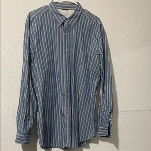 Nautica Men's Blue and White Striped Button Down Shirt
